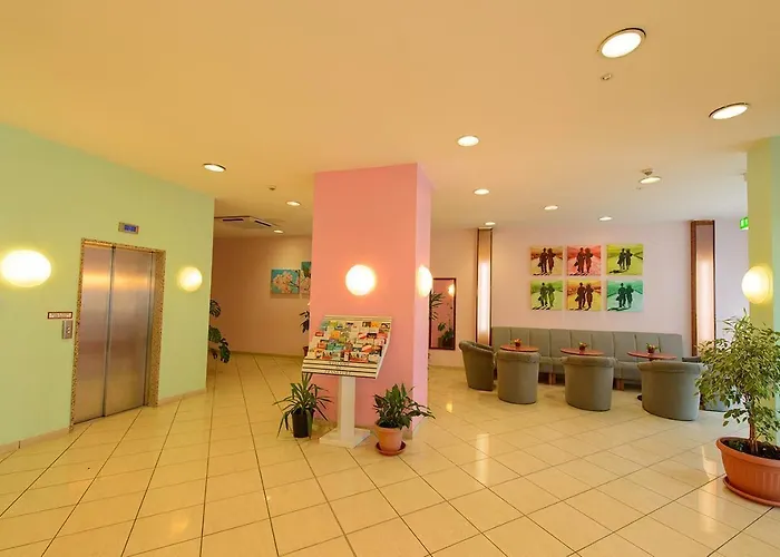 Trip Minerva Frankfurt 3* フランクフルト