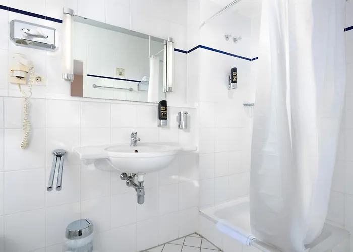 Trip Minerva Frankfurt 3*