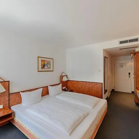 Trip Minerva Frankfurt Szálloda