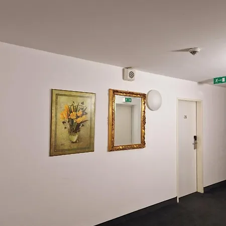 Otel Trip Minerva Frankfurt