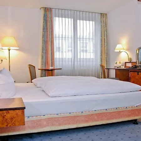 Hotel Trip Minerva Frankfurt 3*