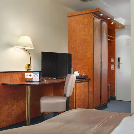 Trip Minerva Frankfurt فرانكفورت