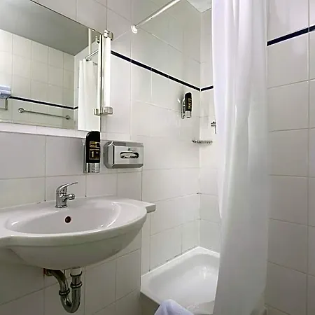 Trip Minerva Frankfurt 3*