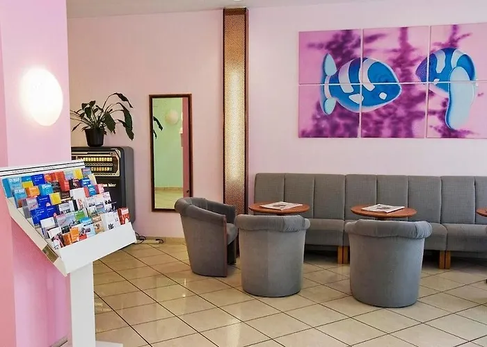 Отель Trip Minerva Frankfurt 3*