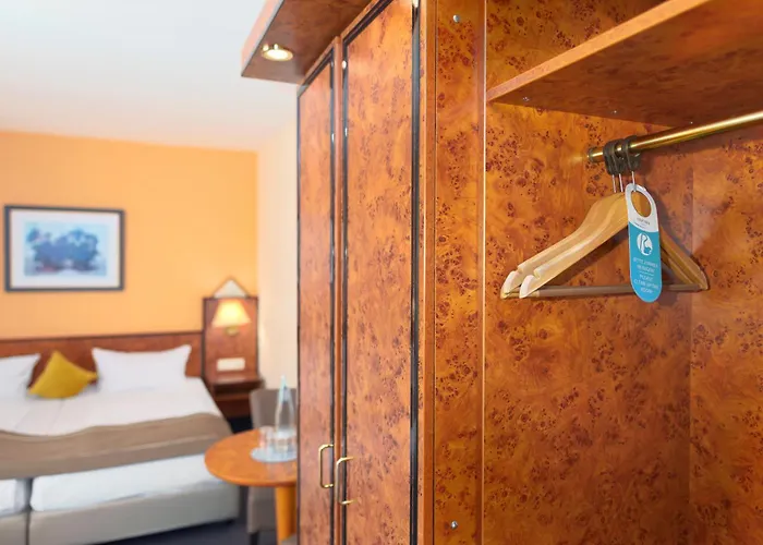 Trip Minerva Frankfurt Hotell 3*