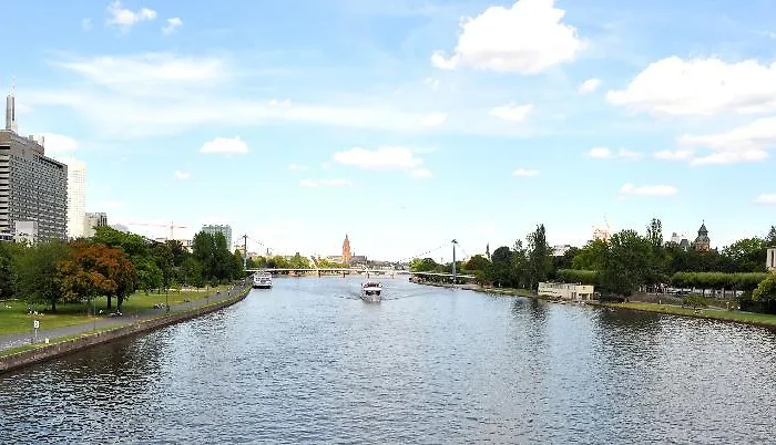 Отель Trip Minerva Frankfurt 3*