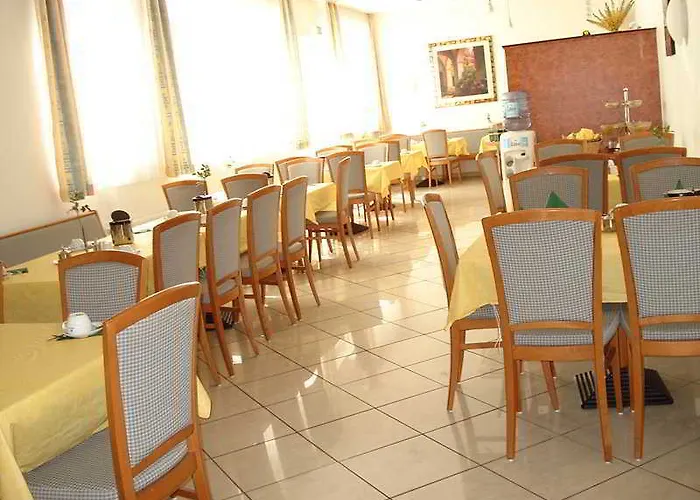 Trip Minerva Frankfurt فندق