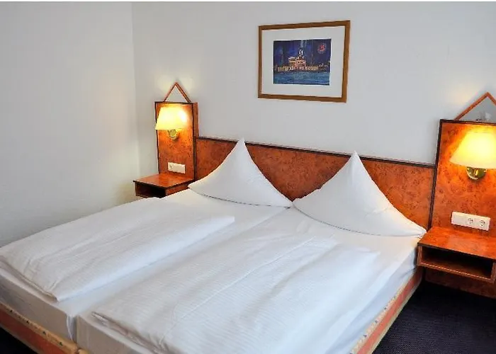 Trip Minerva Frankfurt فندق فرانكفورت